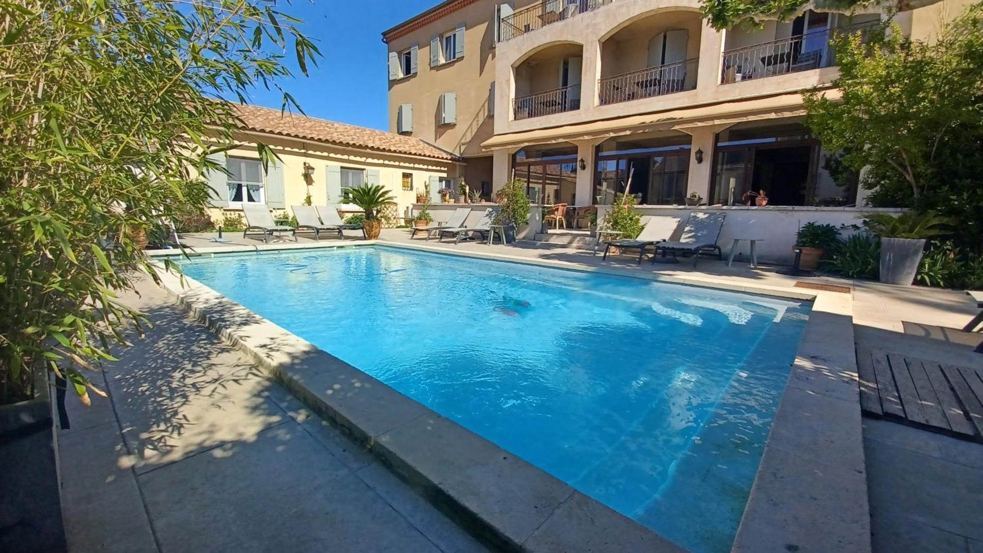 Le Castelet Des Alpilles Otel Saint-Rémy-de-Provence Dış mekan fotoğraf